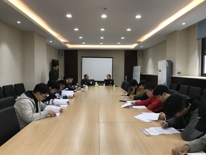 01武侯区（高新区）武装部部长来校调研.JPG