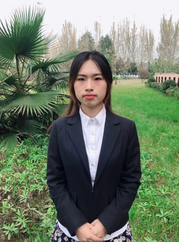 罗慢.jpg