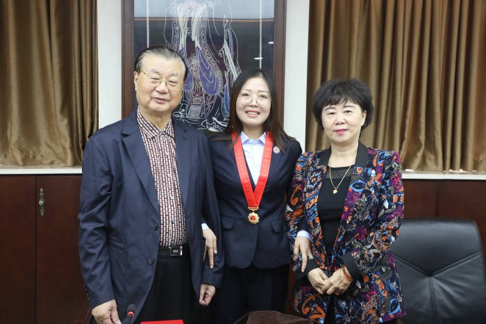 1 座谈会 (1).JPG