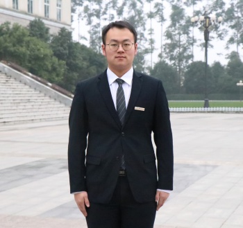 王湛博.jpg