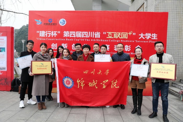 1 活动现场.jpg 1 活动现场.jpg